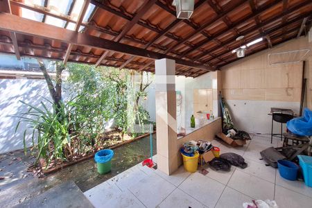 Quintal de casa para alugar com 2 quartos, 101m² em Fonseca, Niterói