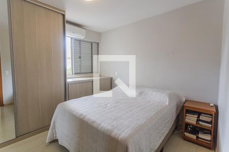 Suíte de apartamento à venda com 3 quartos, 140m² em Santo Antônio, Belo Horizonte