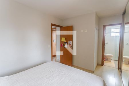 Suíte de apartamento à venda com 3 quartos, 140m² em Santo Antônio, Belo Horizonte