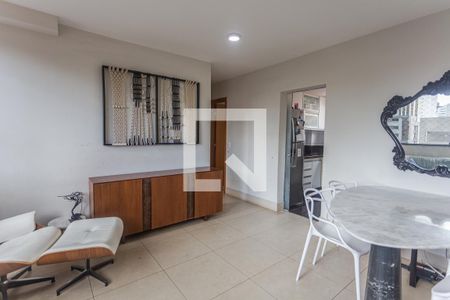 Sala 1 de apartamento à venda com 3 quartos, 140m² em Santo Antônio, Belo Horizonte