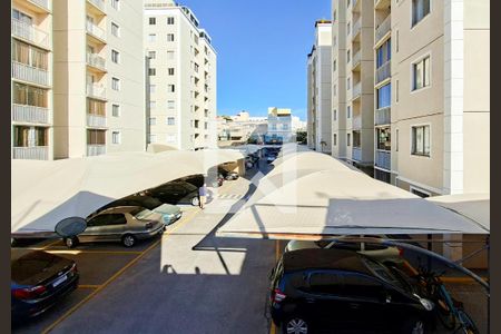 Garagem de apartamento à venda com 3 quartos, 63m² em Saudade, Belo Horizonte