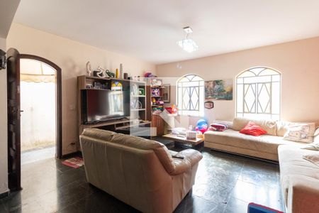 Sala de casa à venda com 7 quartos, 430m² em Ferreira, São Paulo