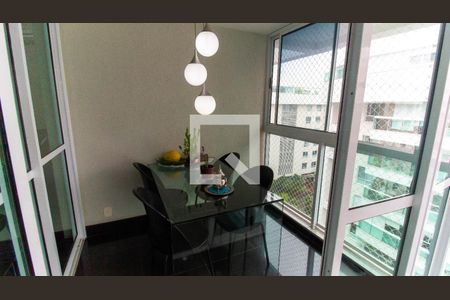 Sala de Jantar de apartamento à venda com 4 quartos, 300m² em Charitas, Niterói