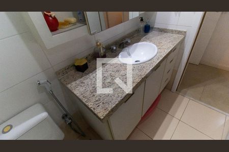 Banheiro Social de apartamento à venda com 4 quartos, 300m² em Charitas, Niterói