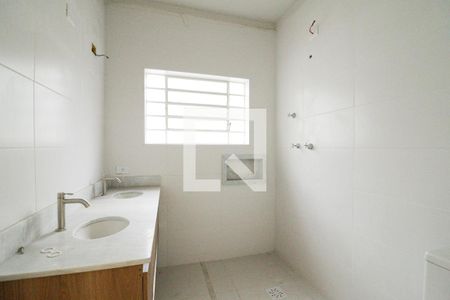 Banheiro de casa para alugar com 2 quartos, 122m² em Jardim Franca, São Paulo
