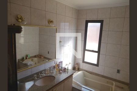 Banheiro 4 da casa 1 de casa à venda com 7 quartos, 700m² em Jardim Paraíso, São Paulo