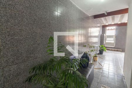 Garagem de casa à venda com 3 quartos, 150m² em Jardim Peri, São Paulo