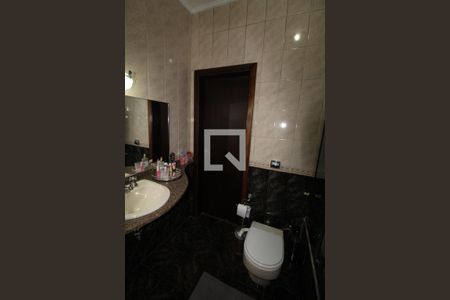 Banheiro da Suíte 3 de casa de condomínio para alugar com 4 quartos, 380m² em Cj Res Espl do Sol, São José dos Campos