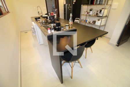 Cozinha de casa de condomínio para alugar com 4 quartos, 380m² em Cj Res Espl do Sol, São José dos Campos