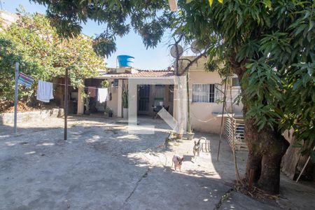 Quintal de casa à venda com 2 quartos, 295m² em A Definir Em Campo, Contagem