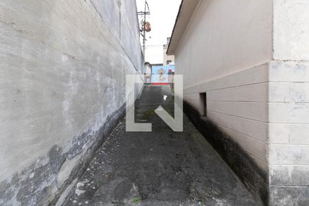 Garagem de casa à venda com 2 quartos, 400m² em Vila Moraes, São Paulo