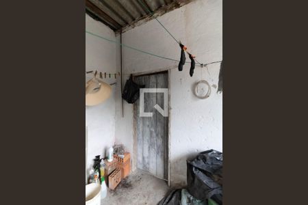 Banheiro de Serviço de casa à venda com 2 quartos, 400m² em Vila Moraes, São Paulo