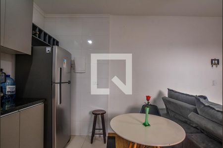 Cozinha de apartamento à venda com 2 quartos, 51m² em Vila Vitória, Santo André
