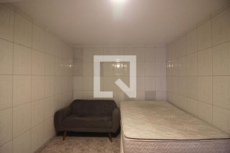 Sala/Quarto de casa para alugar com 1 quarto, 40m² em Jardim Calux, São Bernardo do Campo