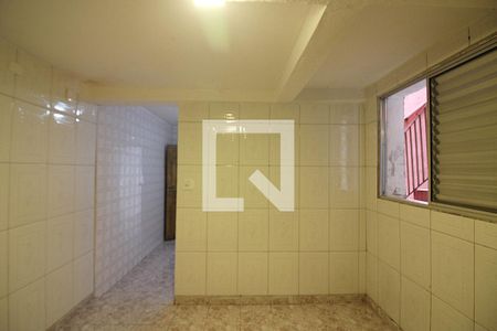 Sala/Quarto de casa para alugar com 1 quarto, 40m² em Jardim Calux, São Bernardo do Campo