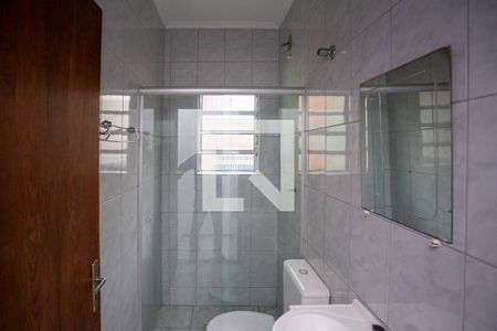 Banheiro 1 de casa para alugar com 1 quarto, 64m² em Centro, Diadema