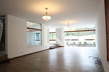 Sala de casa à venda com 4 quartos, 945m² em Interlagos, São Paulo