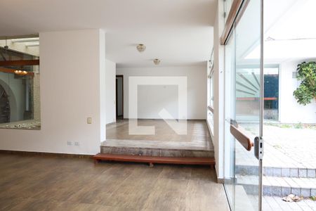Sala de casa à venda com 4 quartos, 945m² em Interlagos, São Paulo