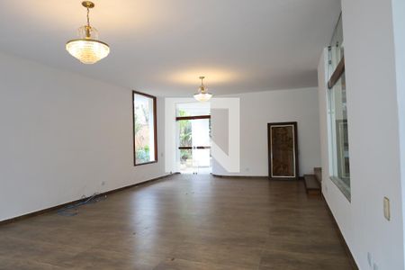 Sala de casa à venda com 4 quartos, 945m² em Interlagos, São Paulo