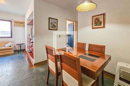 Sala de apartamento para alugar com 2 quartos, 70m² em Jardim Tejereba, Guarujá
