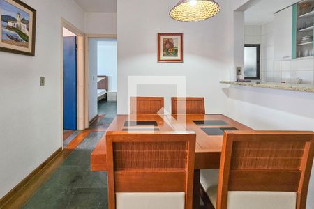 Sala de apartamento para alugar com 2 quartos, 70m² em Jardim Tejereba, Guarujá