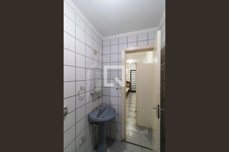 Banheiro de kitnet/studio para alugar com 1 quarto, 20m² em Cidade Universitária, Campinas
