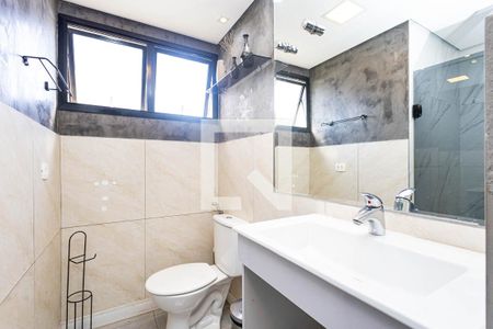 Banheiro de kitnet/studio para alugar com 1 quarto, 35m² em Bela Vista, São Paulo