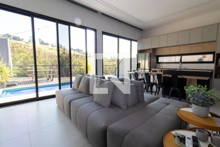 Sala de casa de condomínio à venda com 3 quartos, 215m² em Fazenda Santa Cândida, Campinas