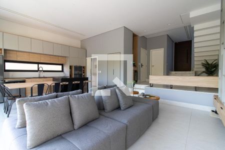 Sala de casa de condomínio à venda com 3 quartos, 215m² em Fazenda Santa Cândida, Campinas