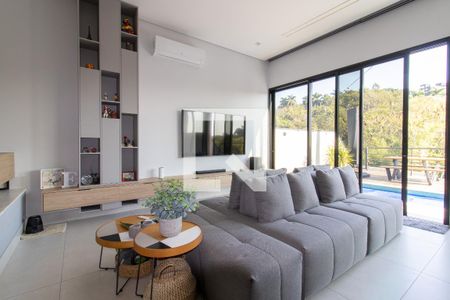 Sala de casa de condomínio à venda com 3 quartos, 215m² em Fazenda Santa Cândida, Campinas