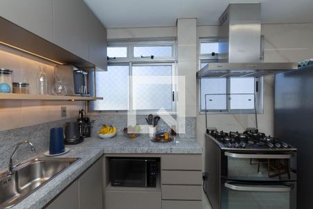 Cozinha de apartamento à venda com 5 quartos, 185m² em Estoril, Belo Horizonte