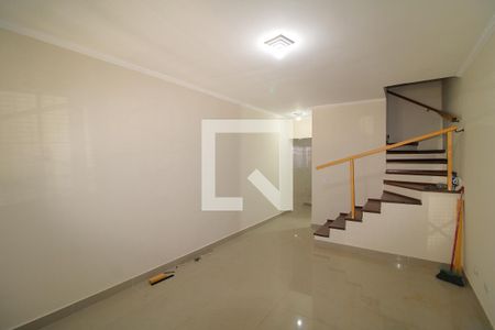 Sala de casa à venda com 2 quartos, 72m² em Vila Romero, São Paulo