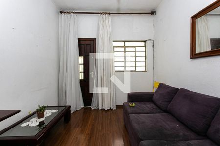 Sala de casa à venda com 2 quartos, 400m² em Chácara Seis de Outubro, São Paulo