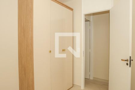Quarto 2 de apartamento para alugar com 2 quartos, 50m² em Alto de Pinheiros, São Paulo