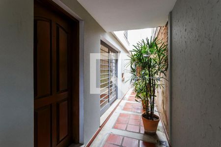 Área externa de casa para alugar com 3 quartos, 160m² em Moema, São Paulo