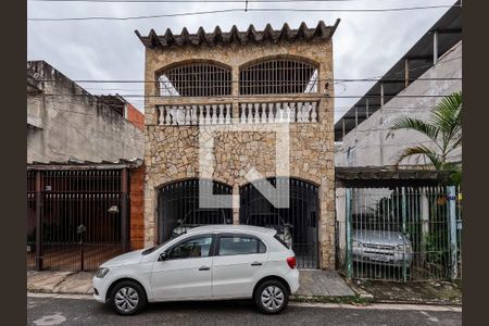 Fachada de casa à venda com 2 quartos, 172m² em Vila Pereira Cerca, São Paulo
