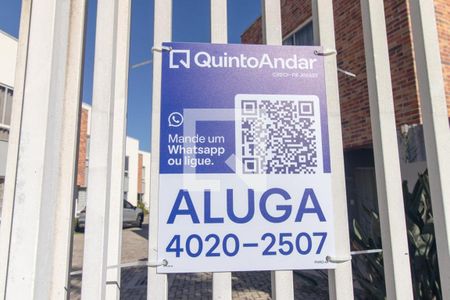 Placa de casa de condomínio à venda com 3 quartos, 79m² em Hauer, Curitiba