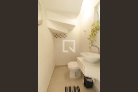 Lavabo da sala de casa de condomínio à venda com 3 quartos, 79m² em Hauer, Curitiba