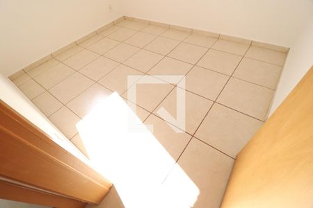 Quarto 1 de apartamento para alugar com 2 quartos, 44m² em Aclimação, Uberlândia