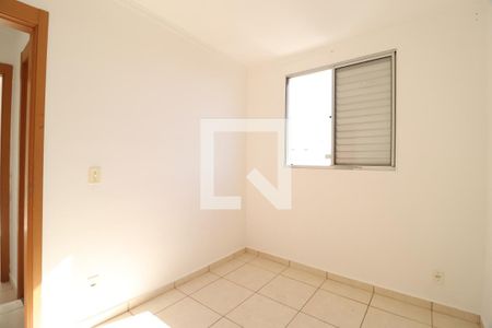 Quarto 1 de apartamento para alugar com 2 quartos, 44m² em Aclimação, Uberlândia