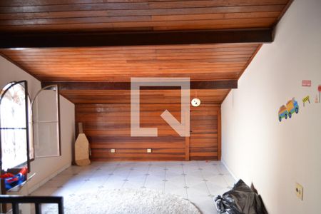 Sotão de casa à venda com 3 quartos, 180m² em Vila Scarpelli, Santo André