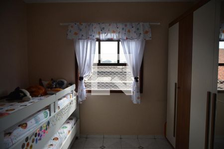 Quarto 2 de casa à venda com 3 quartos, 180m² em Vila Scarpelli, Santo André