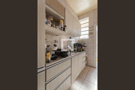 Cozinha de apartamento à venda com 2 quartos, 62m² em Passo D’areia, Porto Alegre