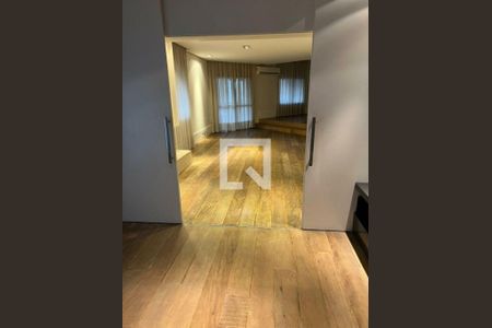 Apartamento à venda com 3 quartos, 220m² em Itaim Bibi, São Paulo