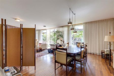 Casa à venda com 4 quartos, 300m² em Brooklin, São Paulo