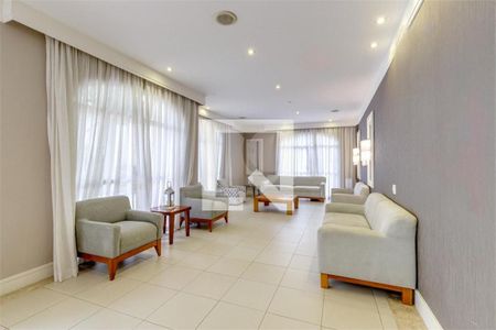 Apartamento à venda com 3 quartos, 142m² em Vila Alexandria, São Paulo