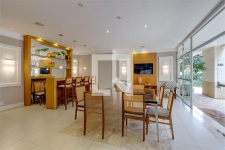 Apartamento à venda com 3 quartos, 142m² em Vila Alexandria, São Paulo