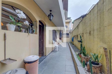 Casa à venda com 4 quartos, 329m² em Jardim Francisco Mendes, São Paulo
