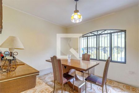 Casa à venda com 4 quartos, 329m² em Jardim Francisco Mendes, São Paulo