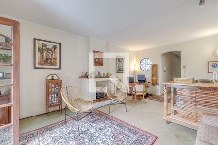 Casa à venda com 4 quartos, 329m² em Jardim Francisco Mendes, São Paulo